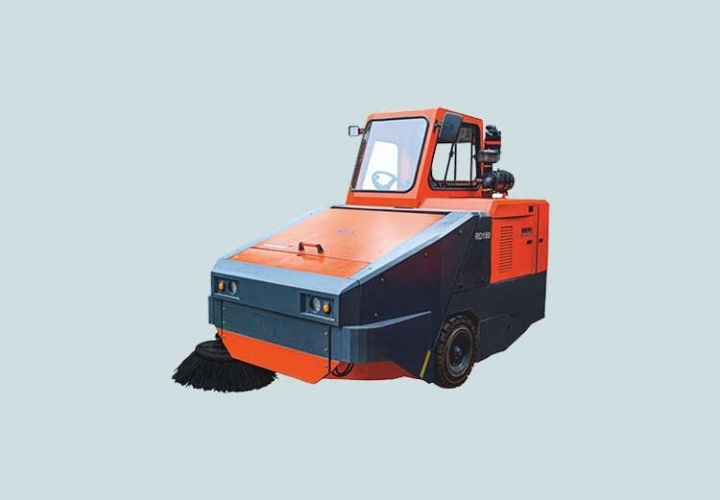 خرید دستگاه سوئیپر صنعتی (جاروی محوطه)